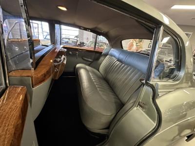 1959 Rolls - Royce Silver Cloud I LWB With Division (limo)