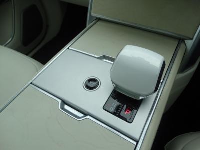 2023 Land Rover 3.0 P550e 38.2kWh SV Auto 4WD Euro 6 (s/s) 5dr