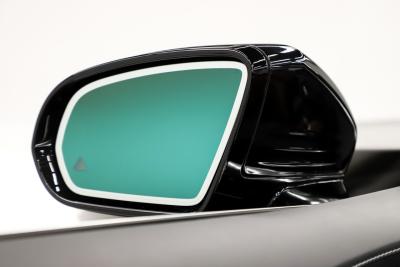 2017 Mercedes - Benz AMG S63