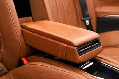 2017 Mercedes - Benz AMG S63