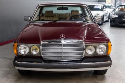 1985 Mercedes - Benz 300 CD COUPE