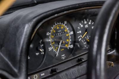 1985 Mercedes - Benz 300 CD COUPE