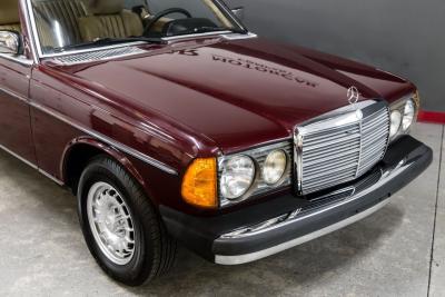 1985 Mercedes - Benz 300 CD COUPE