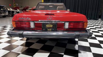 1987 Mercedes - Benz 560-Class