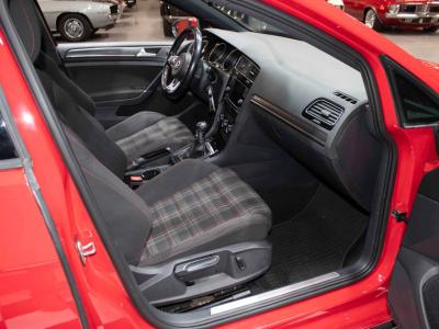 2019 Volkswagen GOLF GTI