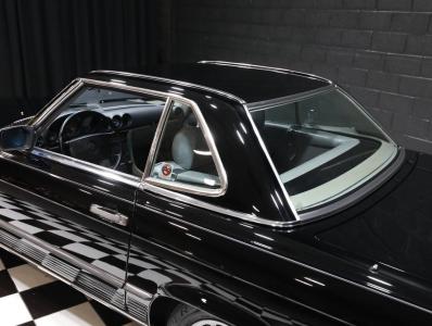 1989 Mercedes - Benz 560-Class