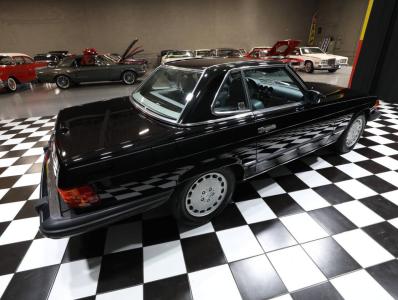 1989 Mercedes - Benz 560-Class