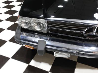 1989 Mercedes - Benz 560-Class