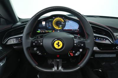 2025 Ferrari SF90 SPIDER