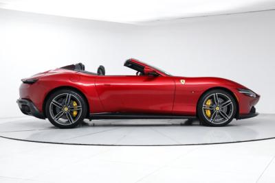 2025 Ferrari ROMA SPIDER