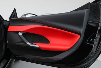 2025 Ferrari 296 GTS