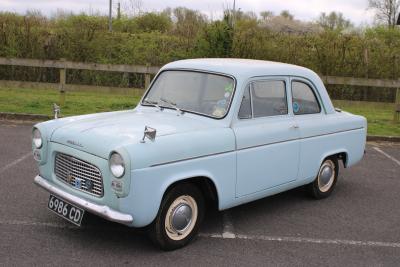 1961 Ford POPULAR 100 E