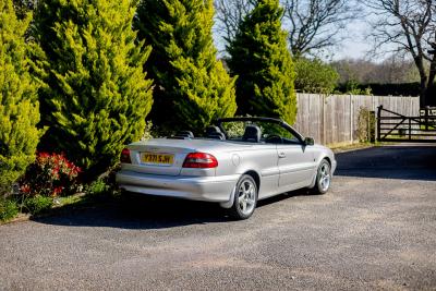 2001 Volvo C70