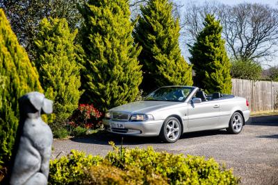 2001 Volvo C70