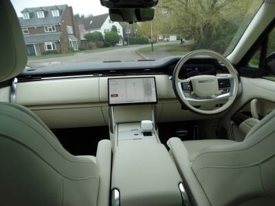 2023 Land Rover 3.0 P550e 38.2kWh SV Auto 4WD Euro 6 (s/s) 5dr