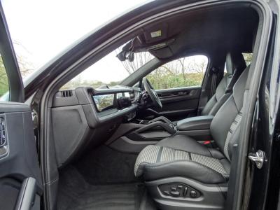 2024 Porsche 4.0T V8 GTS TiptronicS 4WD Euro 6 (s/s) 5dr