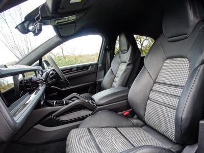 2024 Porsche 4.0T V8 GTS TiptronicS 4WD Euro 6 (s/s) 5dr