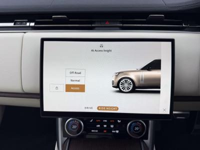 2023 Land Rover 3.0 P440e 38.2kWh SE Auto 4WD Euro 6 (s/s) 5dr