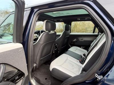 2023 Land Rover 3.0 D300 MHEV Dynamic SE Auto 4WD Euro 6 (s/s) 5dr