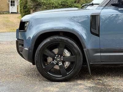 2021 Land Rover 3.0 D300 MHEV HSE Hard Top SUV Auto 4WD MWB Euro 6 (s/s) 5dr