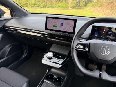 2024 MG 64kWh Trophy Long Range Auto 5dr