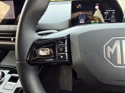 2024 MG 64kWh Trophy Long Range Auto 5dr