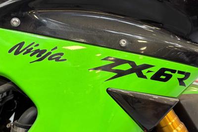 2005 Kawasaki ZX-6R Ninja