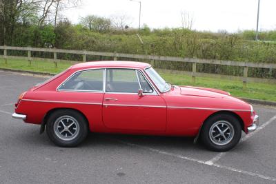 1967 MG B GT