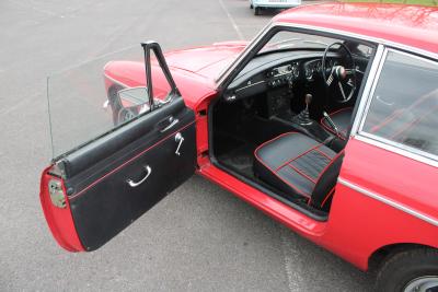 1967 MG B GT