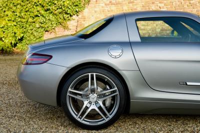 2011 Mercedes - Benz Mercedes Benz SLS AMG