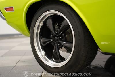 1971 Dodge Challenger R/T 426 Hemi Tribute