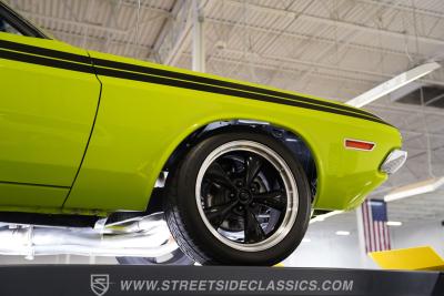 1971 Dodge Challenger R/T 426 Hemi Tribute