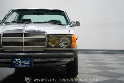 1985 Mercedes - Benz 300CD Turbo Diesel