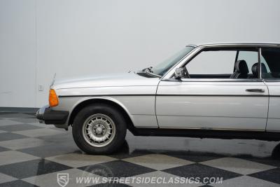 1985 Mercedes - Benz 300CD Turbo Diesel
