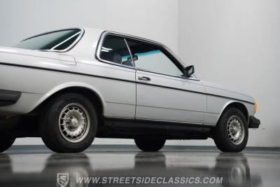 1985 Mercedes - Benz 300CD Turbo Diesel