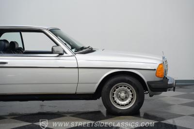 1985 Mercedes - Benz 300CD Turbo Diesel