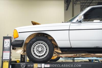 1985 Mercedes - Benz 300CD Turbo Diesel