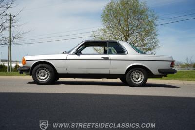 1985 Mercedes - Benz 300CD Turbo Diesel