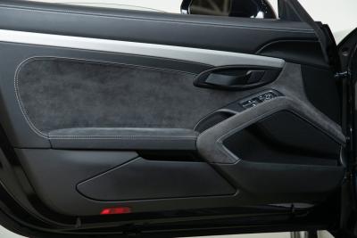 2016 Porsche Cayman GT4