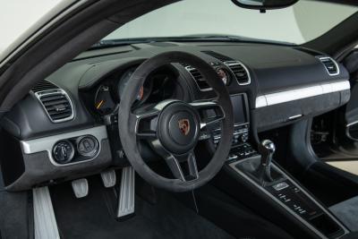 2016 Porsche Cayman GT4