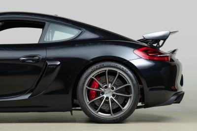 2016 Porsche Cayman GT4