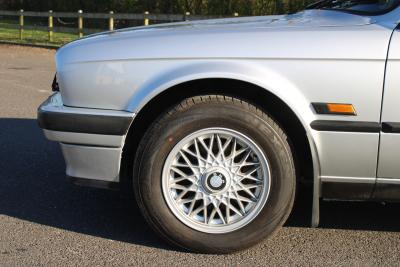 1990 BMW 325I SE AUTO