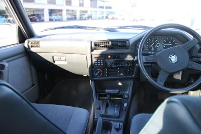 1990 BMW 325I SE AUTO