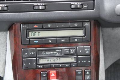 1996 Mercedes - Benz SL 320 AUTO