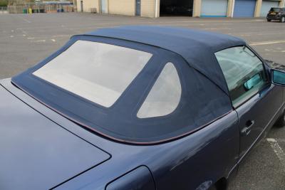 1996 Mercedes - Benz SL 320 AUTO