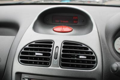 2005 Peugeot 206 CC ZEST