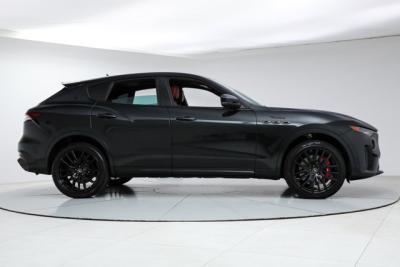 2022 Maserati Levante
