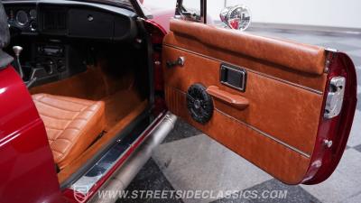 1977 MG MGB Restomod V8