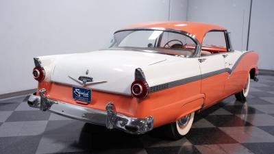 1956 Ford Fairlane Town Victoria