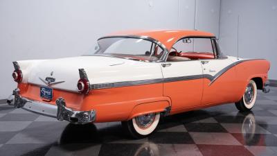1956 Ford Fairlane Town Victoria